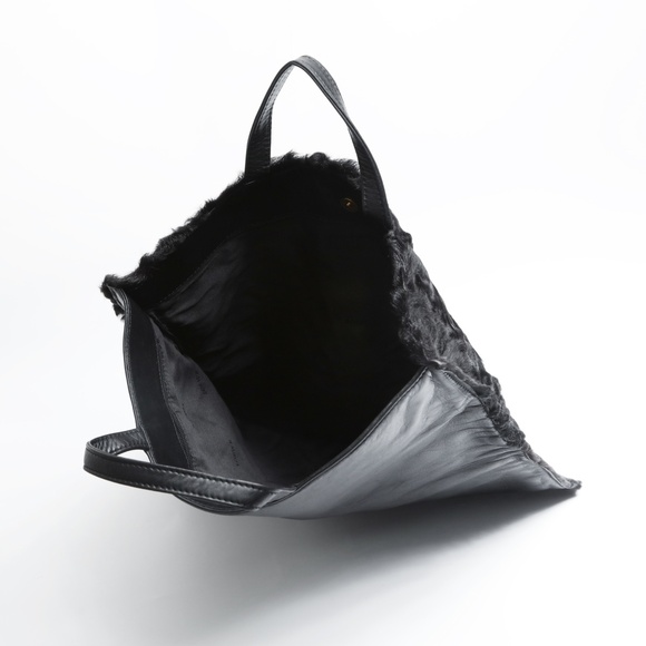 LOEWE fur handbag in black - Picture 4 of 13